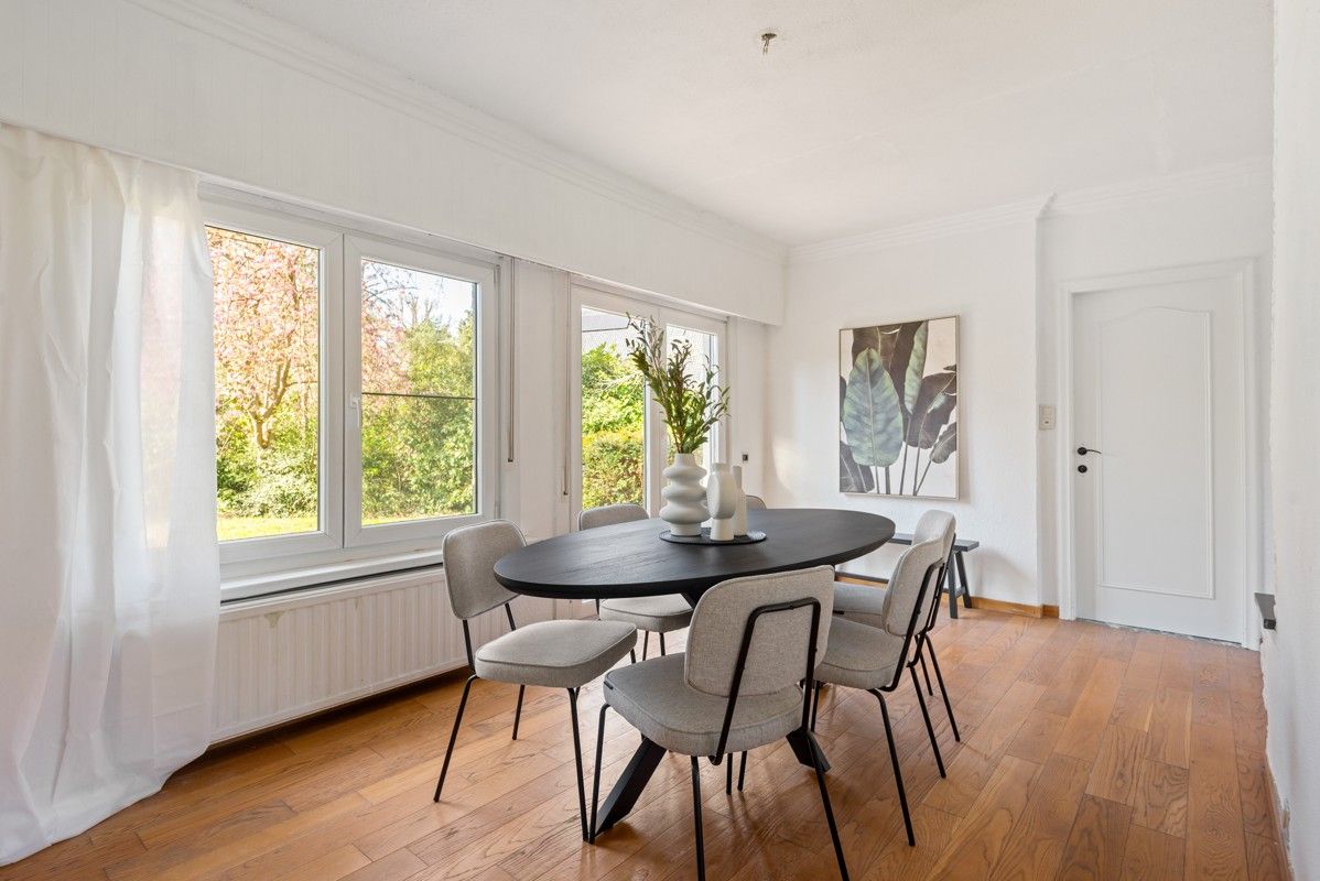 Verder af te werken charmante woning op 1840m² vlakbij het centrum van Sint-Antonius foto 5