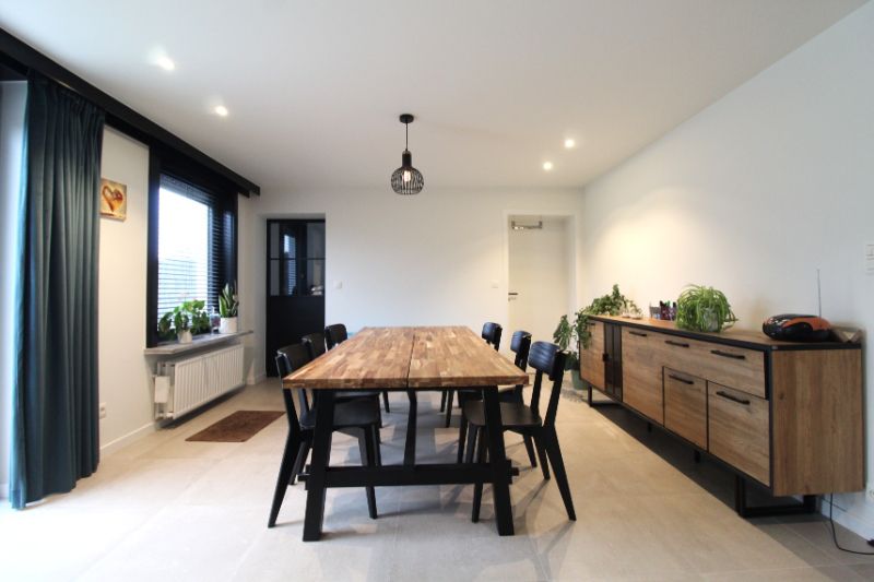 Gerenoveerde woning met drie/vier slaapkamers te Kachtem foto 4
