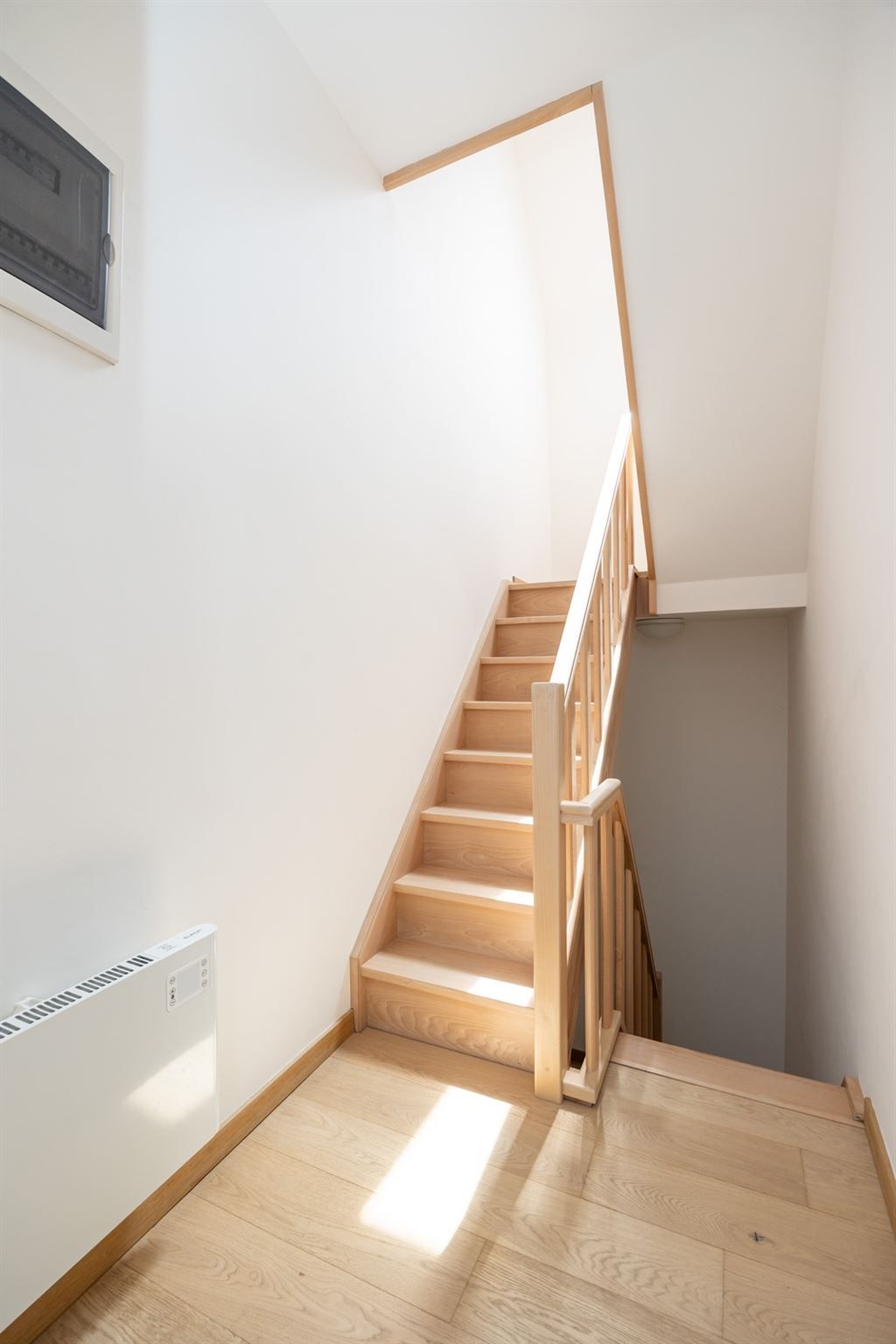 Ruime gerenoveerde woning met alle comfort foto 17