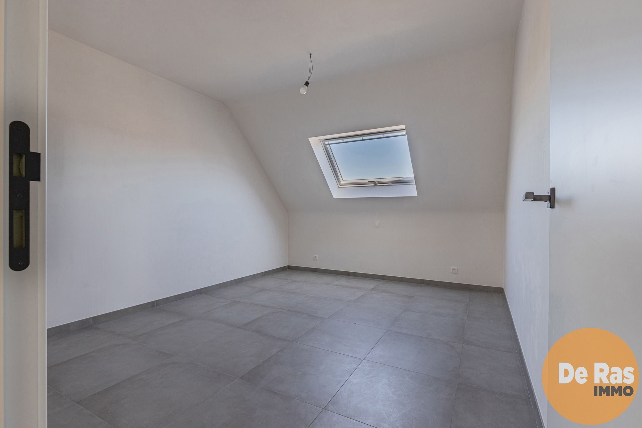 OPHASSELT- Prachtige nieuwbouw in moderne, hedendaagse stijl foto 11