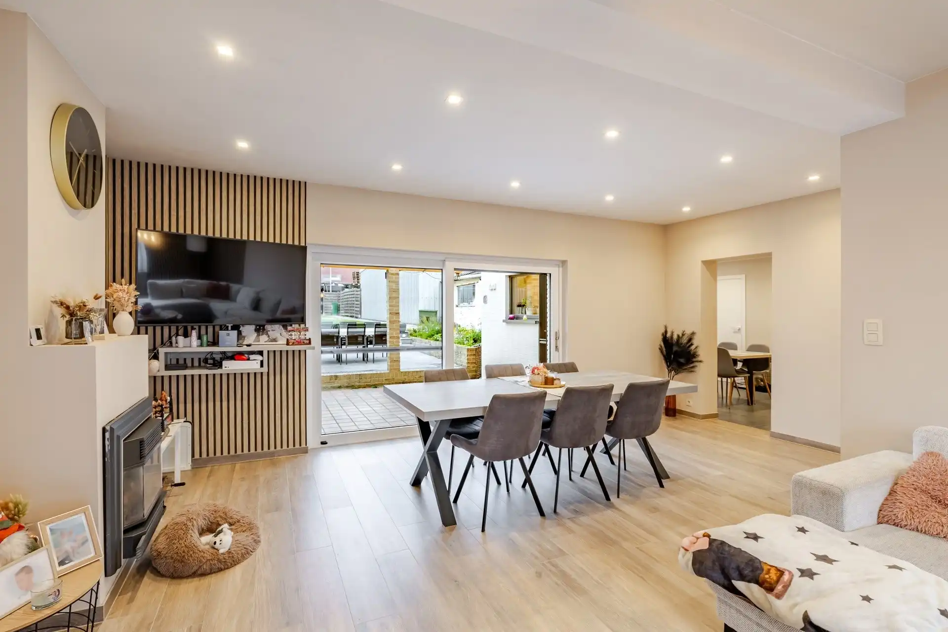 Mooie woning in centrum van Mere met 3 slaapkamers en tuin foto 6