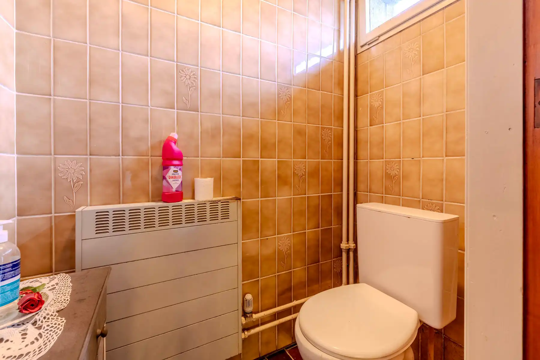 Ruime gezinswoning met 4 slpks op een perceel van ca. 800 m² foto 16