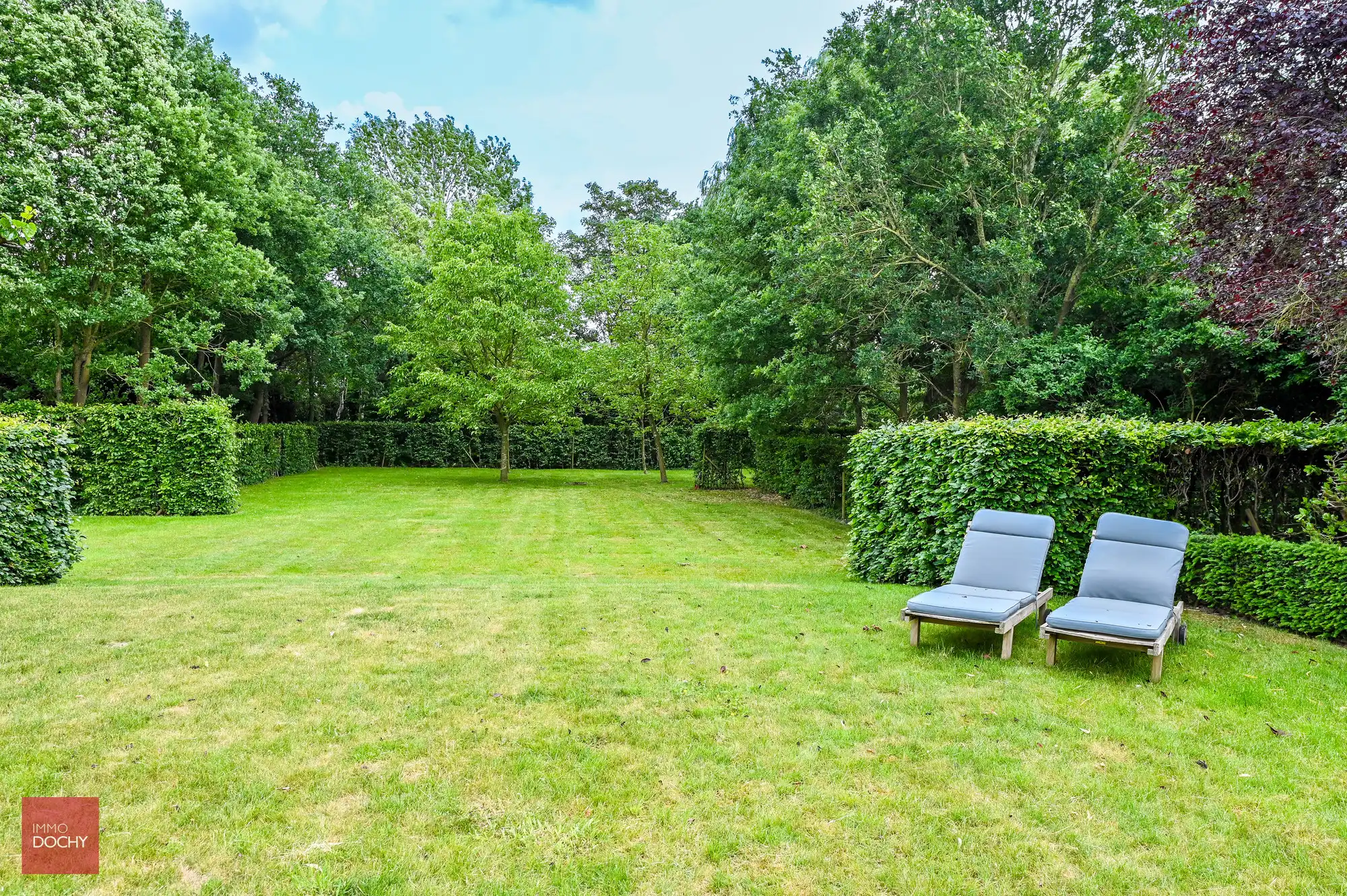 Instapklaar landhuis met bijgebouw foto 6