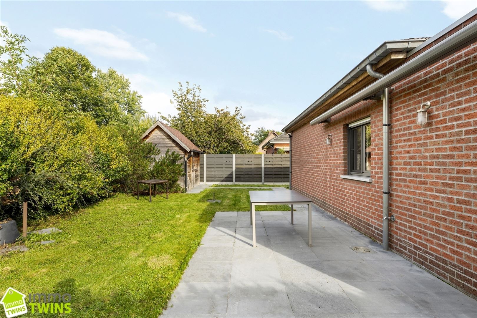 Volledig Vernieuwde Bungalow met garage en tuin te Grembergen bij Dendermonde. foto 18