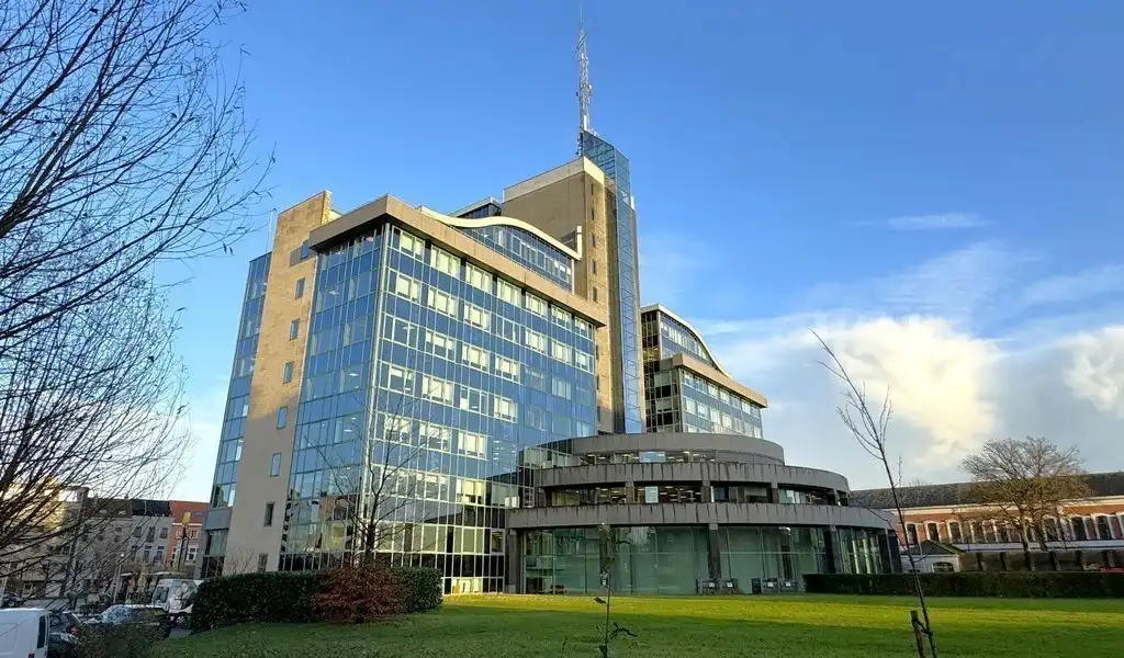 Kantoor te huur Martelaarslaan 17 -/V2 - 9000 Gent