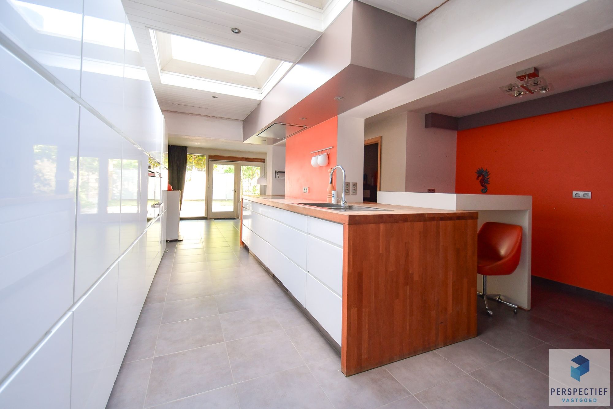 RUIM HANDELSPAND met WOONST op GUNSTIGE ligging - MOGELIJKHEID TOT AANKOOP NAASTLIGGENDE WONING met ZWEMBAD foto 34