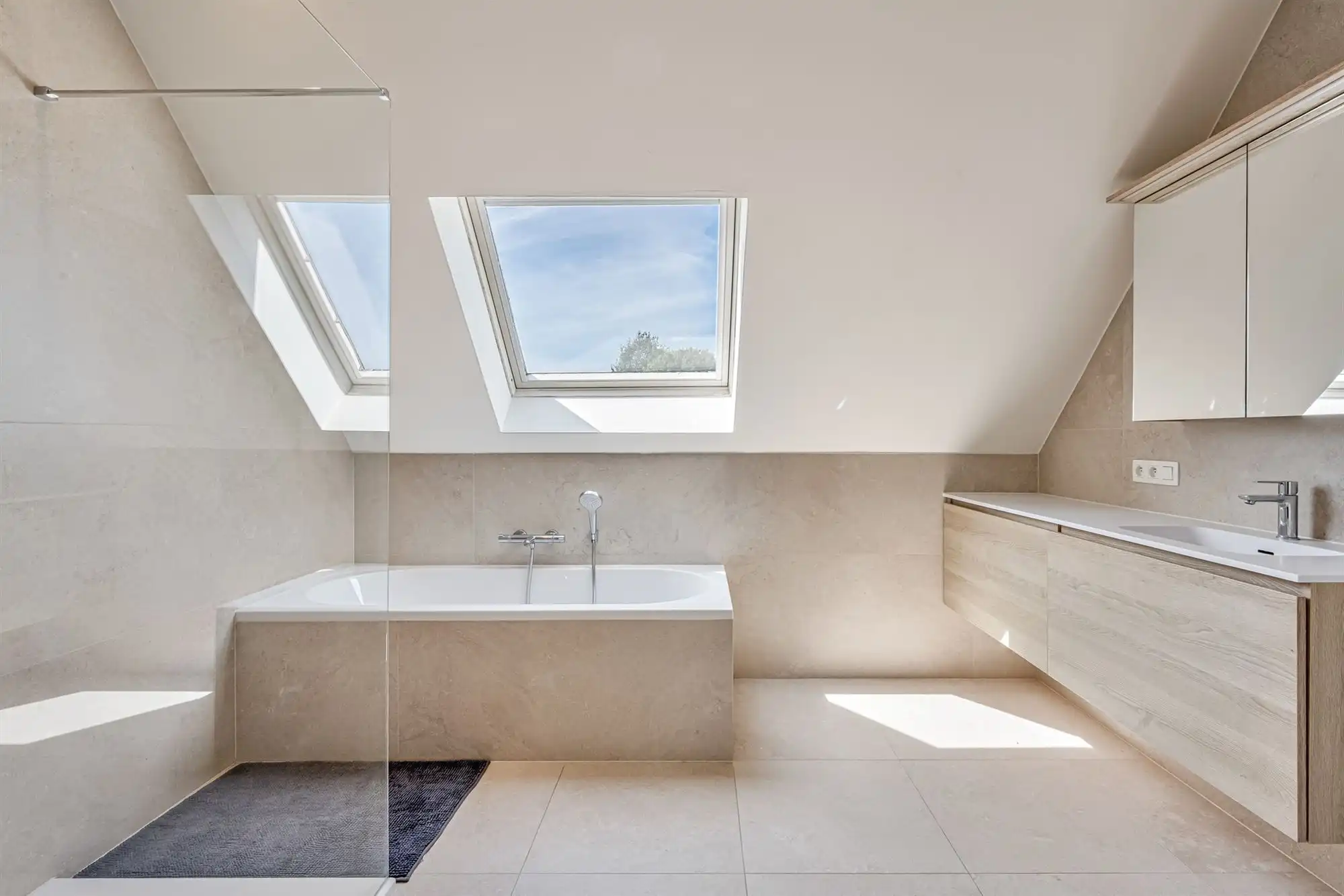 Ruime instapklare familiewoning in een groene en landelijke omgeving foto 19