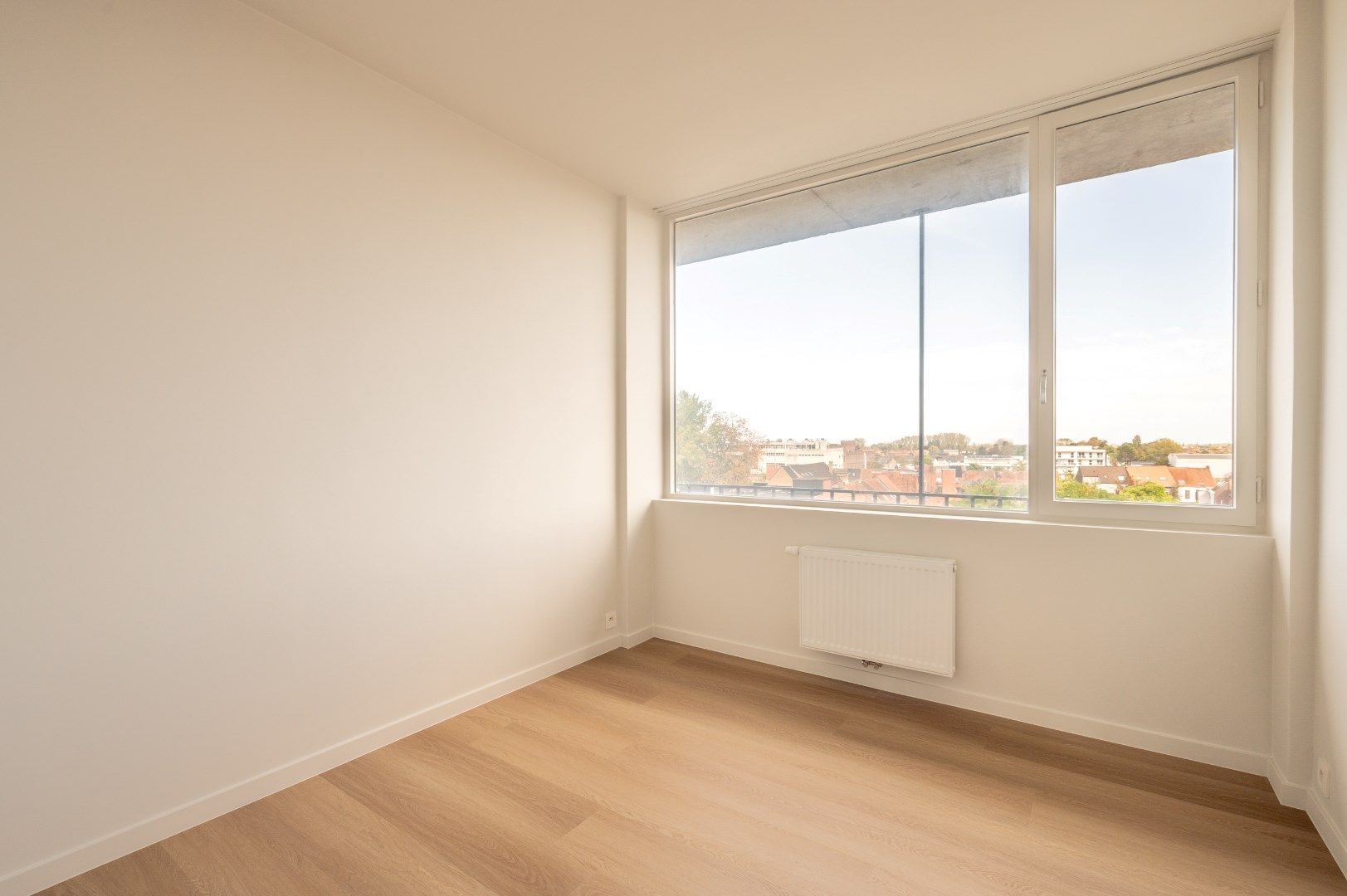 Gerenoveerd modern appartement te koop in centrum Kortrijk!  foto 12