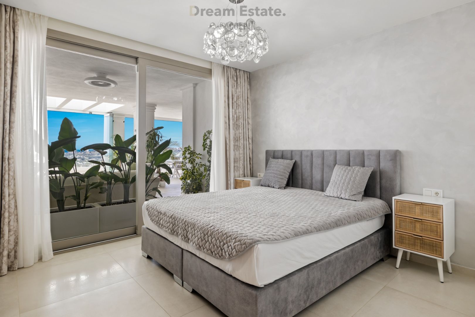 Uitzonderlijk ruim appartement te Nueva Andalucia, Marbella foto 28