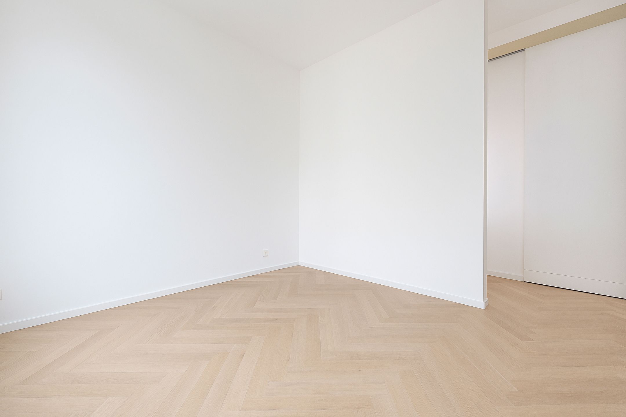 Appartement 2 slaapkamers, volledig gerenoveerd in 2025 ! foto 8