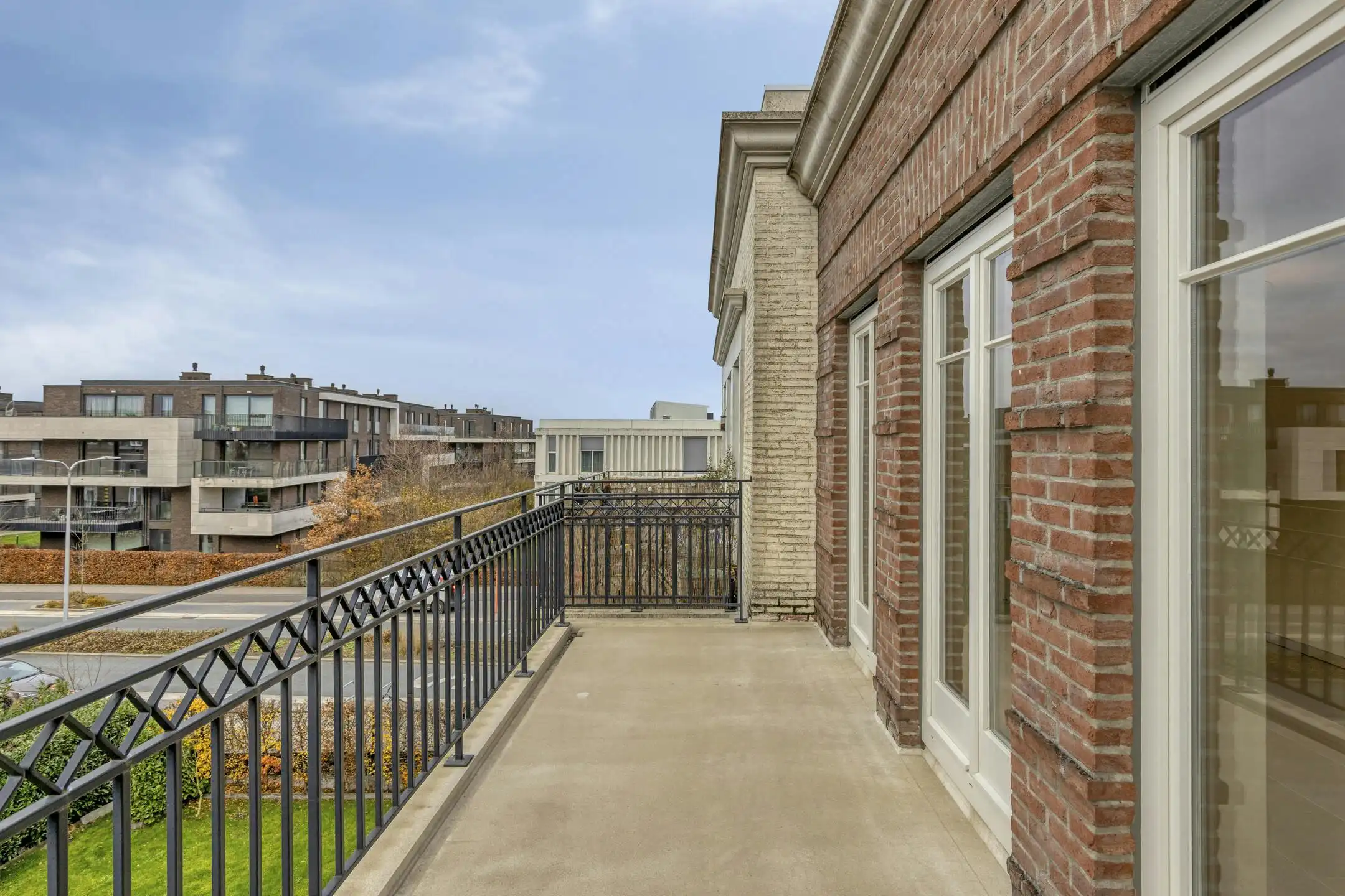Appartement met 2 slaapkamers, terras en garage te koop in Edegem foto 3