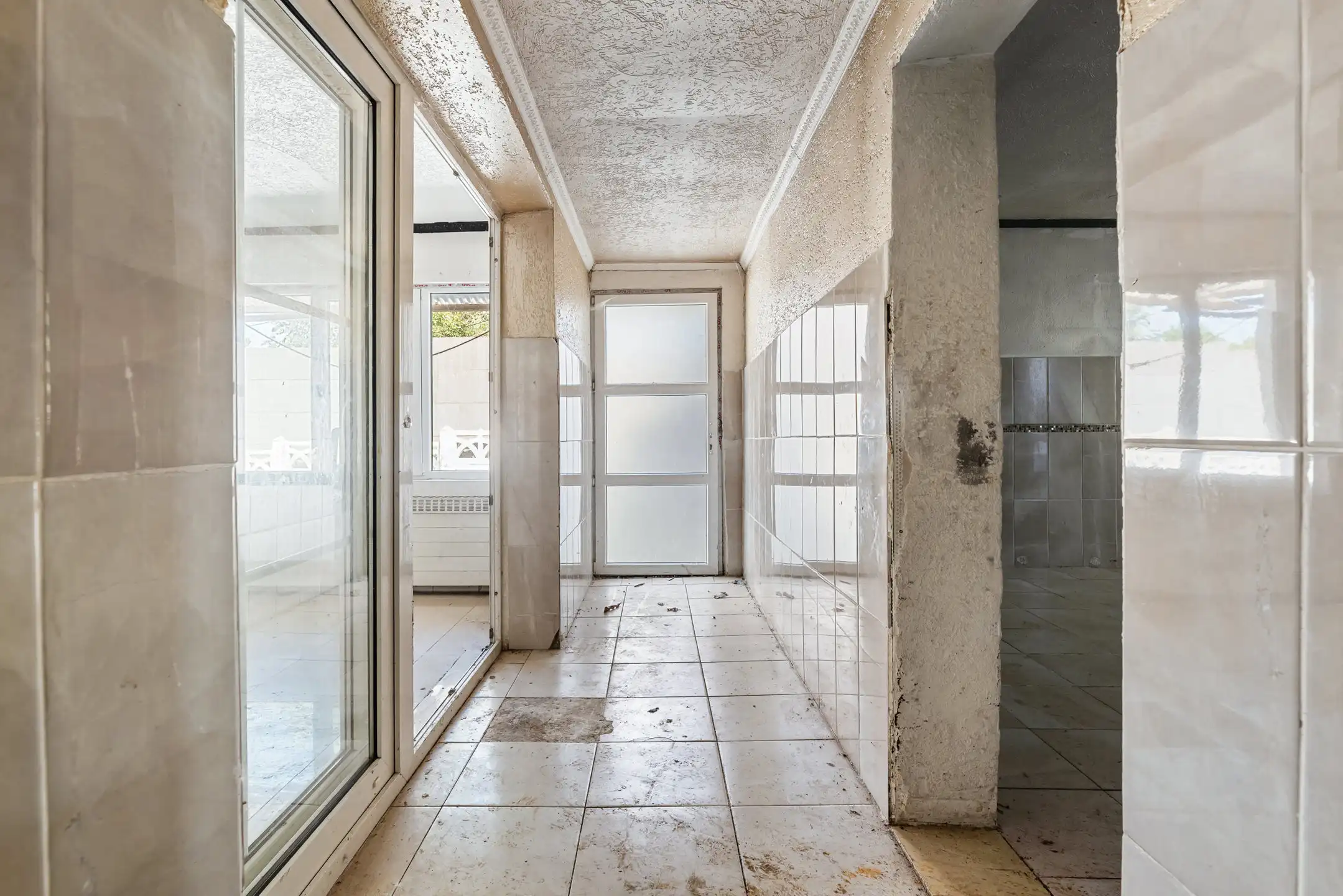 Halfvrijstaande woning in het centrum van Riemst foto 6