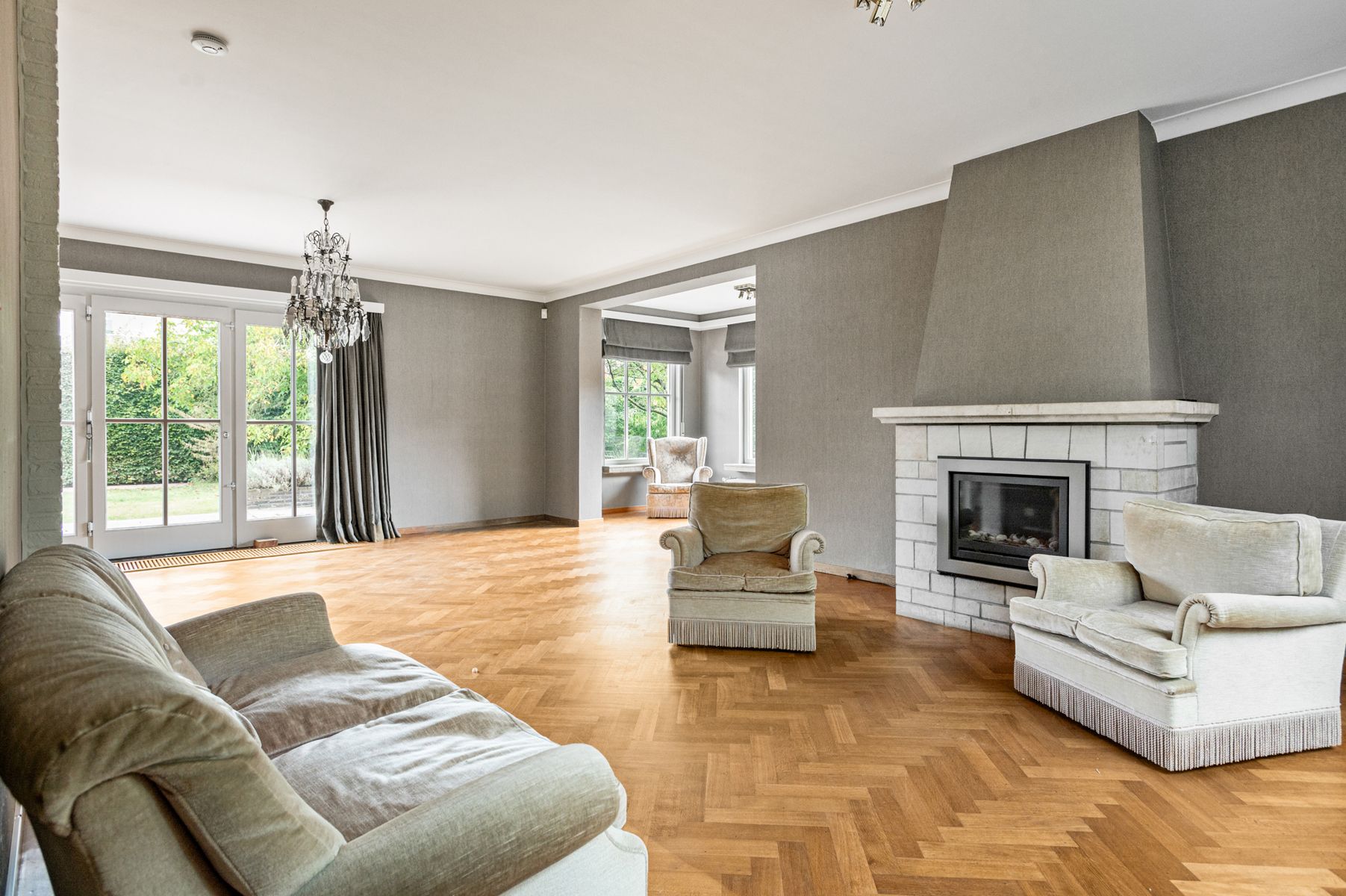 Top gelegen villa te koop op 1185 m2 grond foto 10