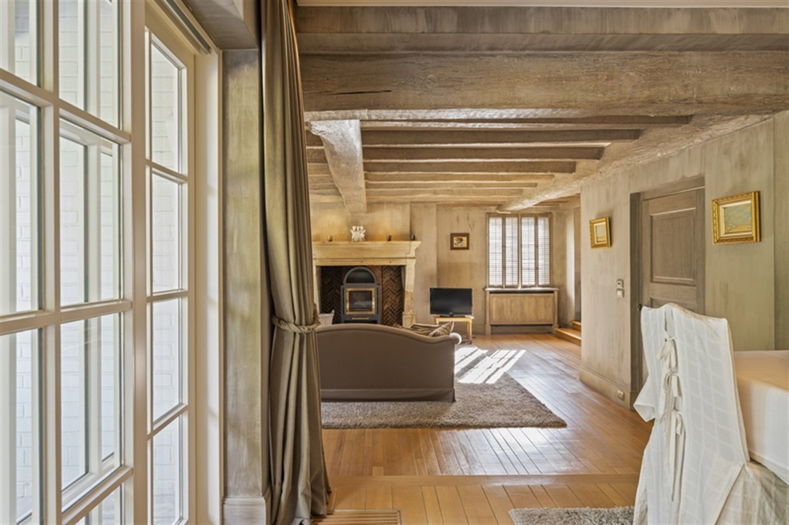 Kom binnen, kom dromen: royale eigendom op 3057 m² foto 14
