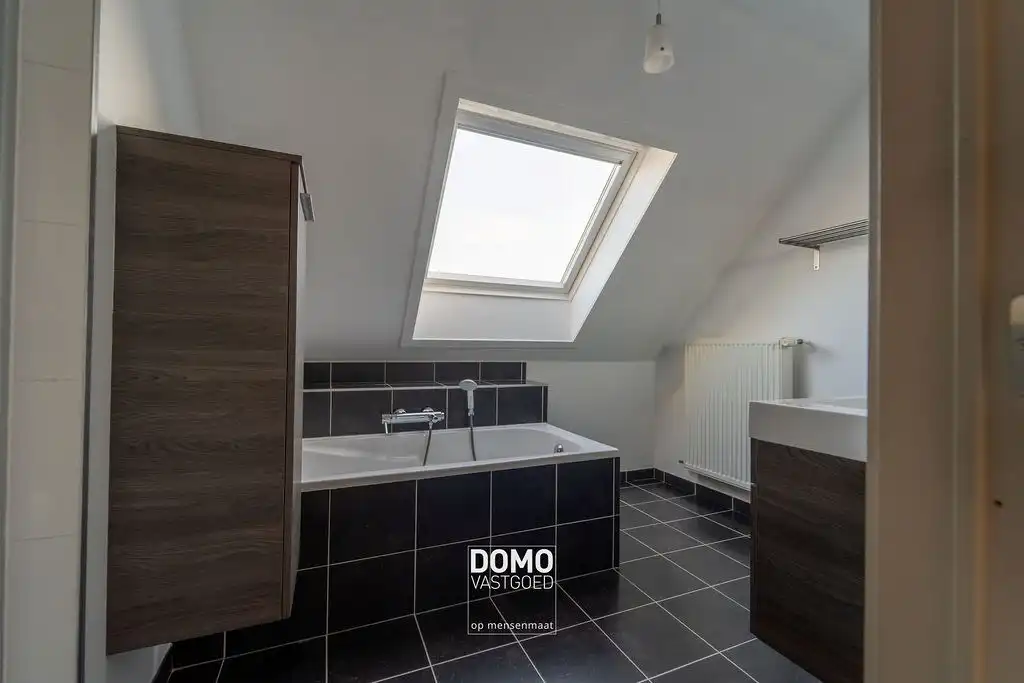 Wonen in alle rust: instapklare open bebouwing met ruime zonnige tuin te Stokrooie foto 18