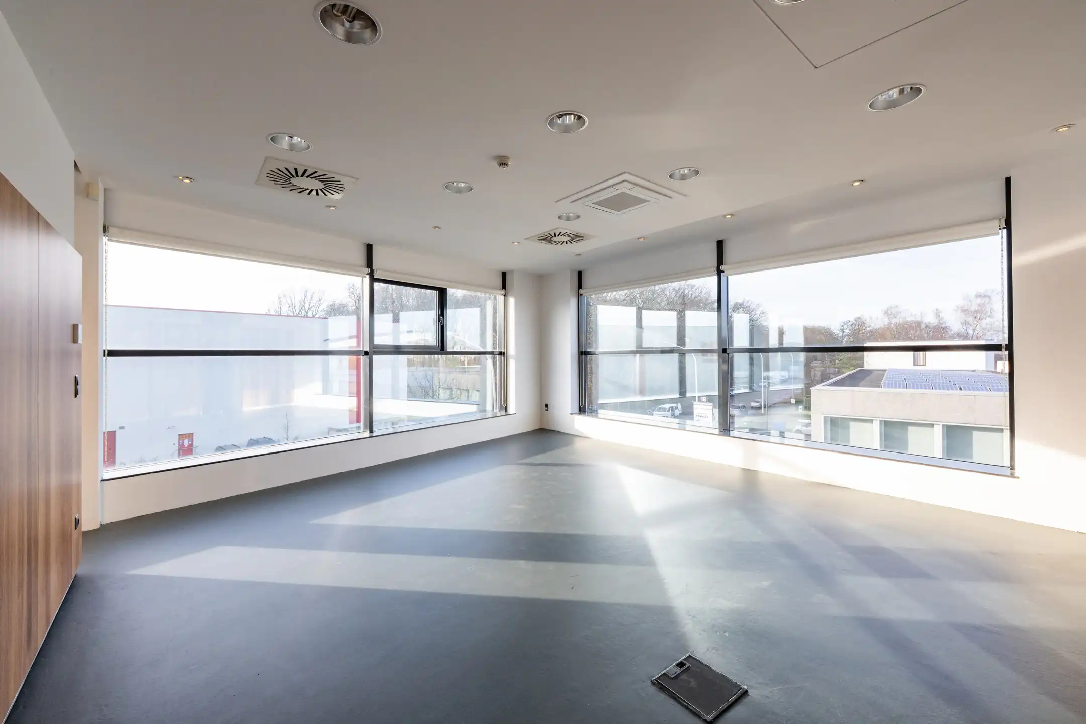 Kantoor te huur foto 12