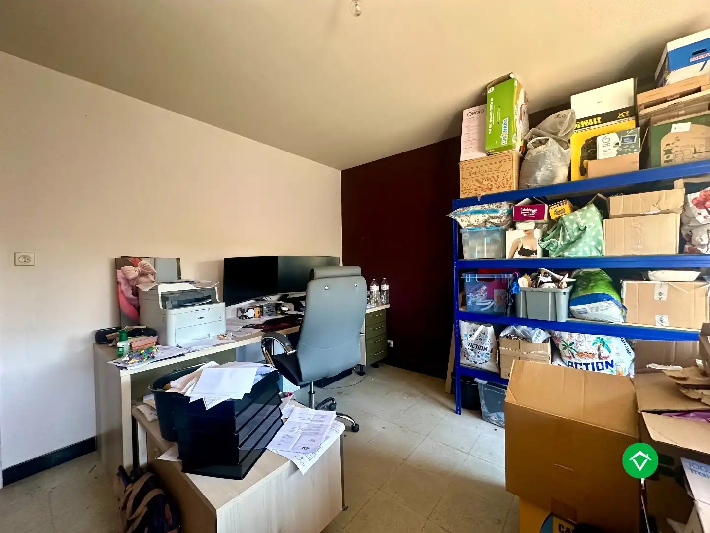 Ruime gezinswoning op perceel van 1126 m²  - tal van mogelijkheden! foto 12