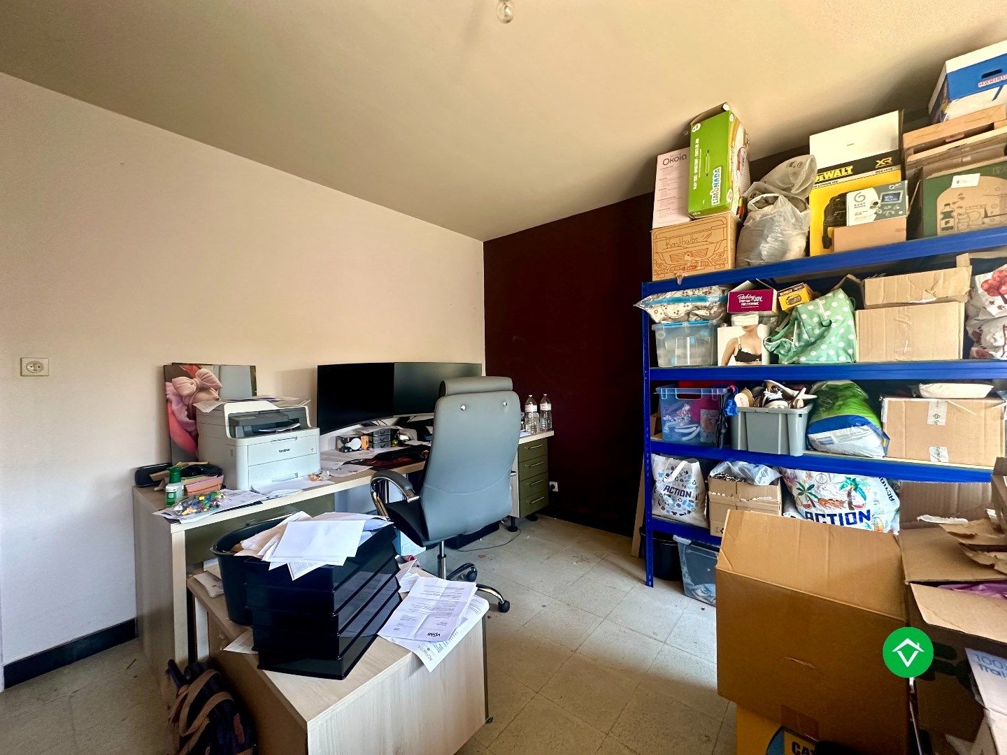 Ruime gezinswoning op perceel van 1126 m²  - tal van mogelijkheden! foto 12