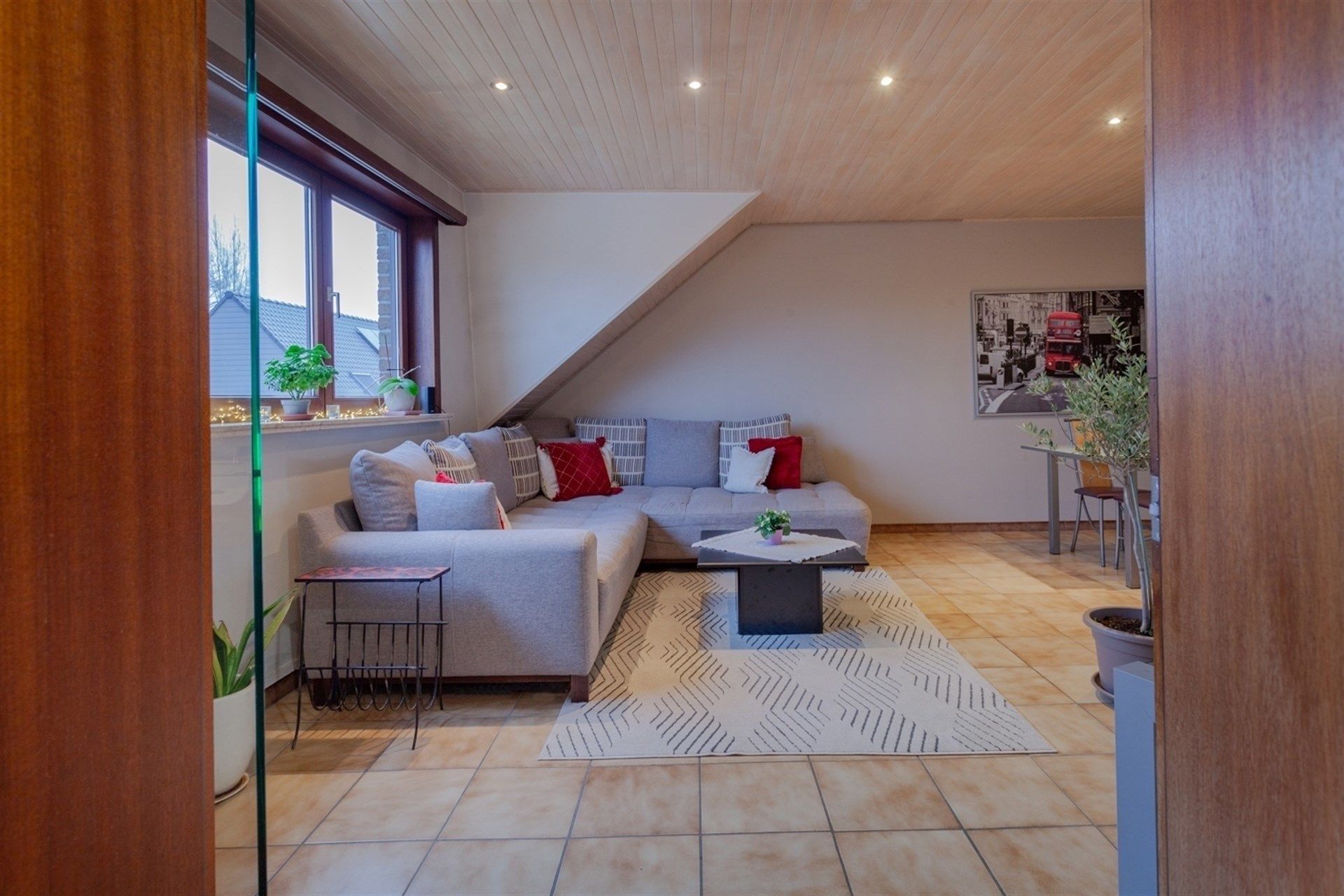 Duplexappartement met 4 kamers! centrum Heusden. foto 6