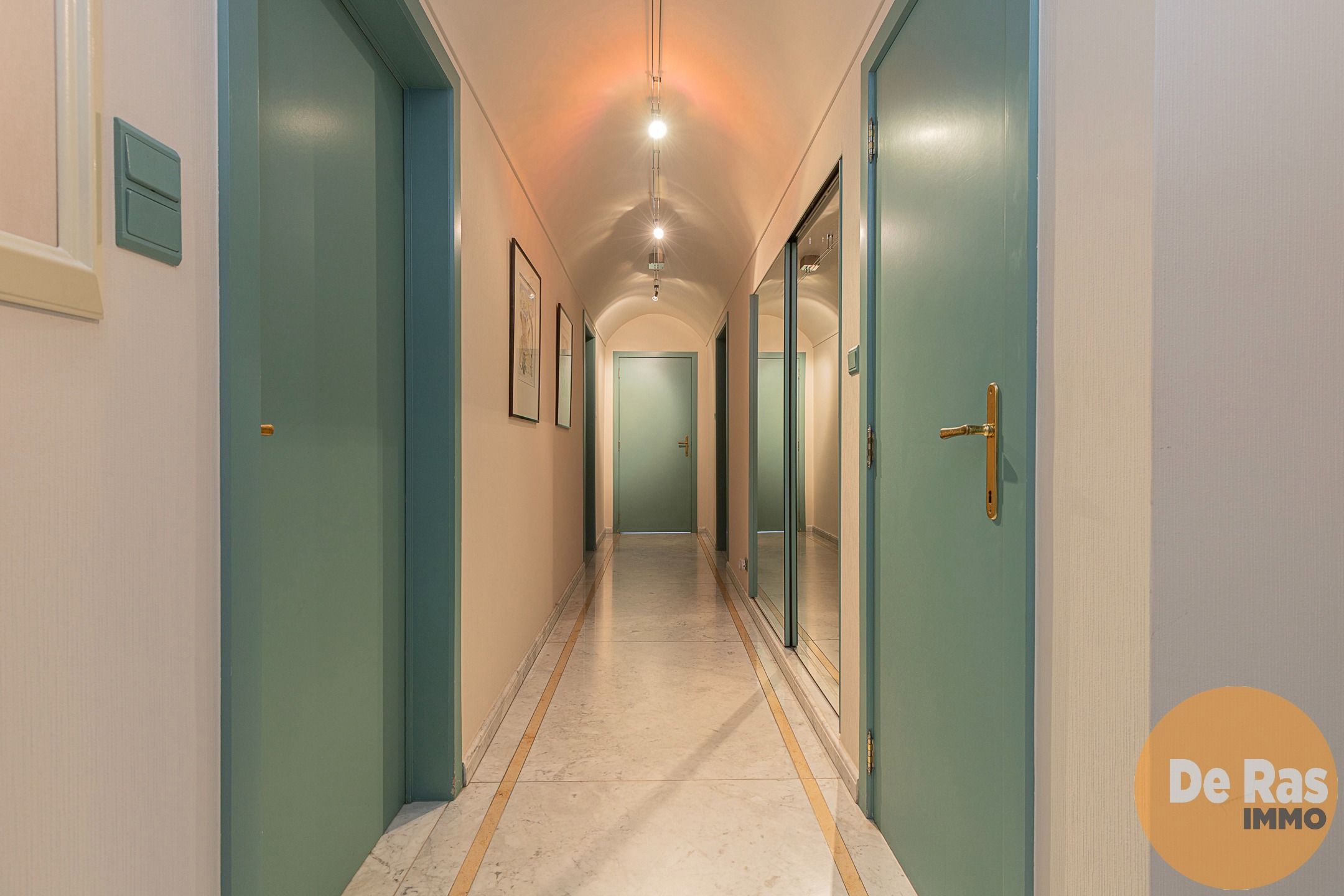 WETTEREN - Riante multi-functionele villa op top ligging foto 18