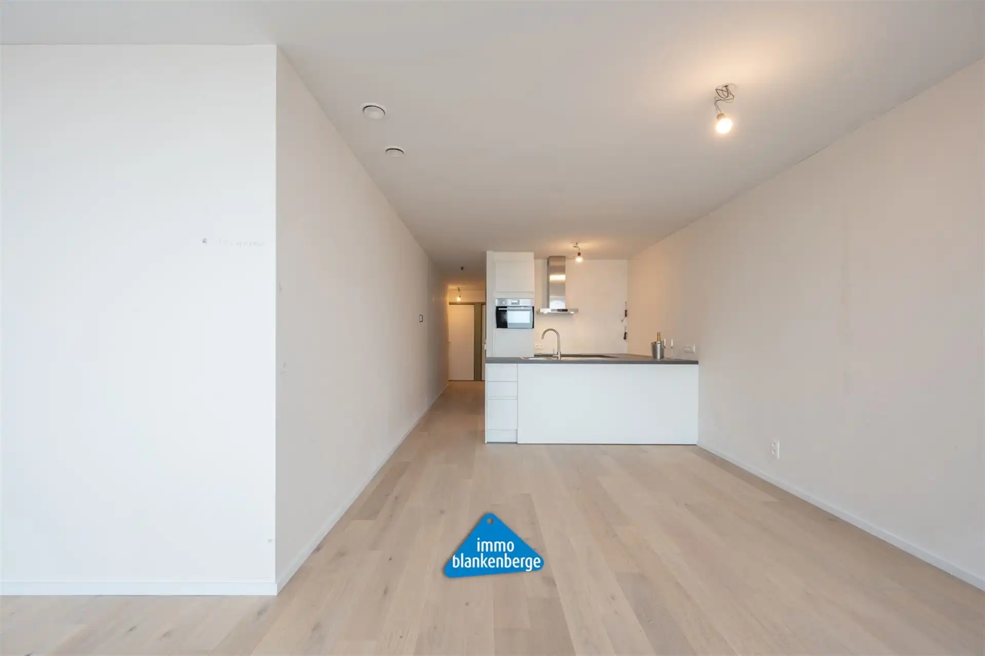 Uniek 2 slaapkamerappartement in Residentie Pier foto 8