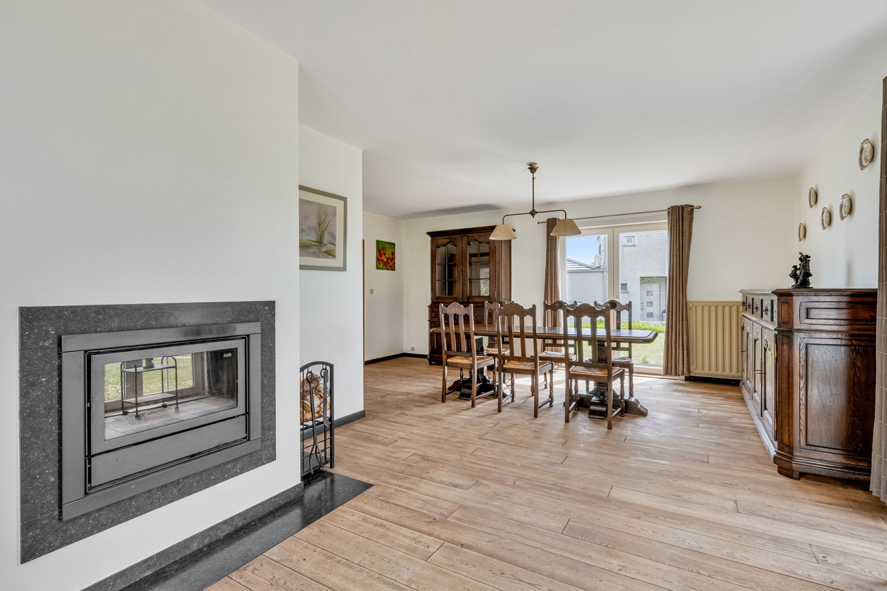 Rustig gelegen bungalow met bijhorende weide, stal en garage foto 11