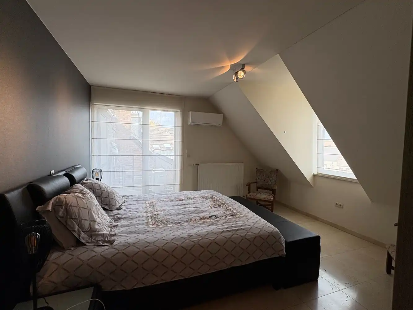 Riant instapklaar appartement (ca 204 m²) op de Kleine Ring met 2 staanplaatsen foto 15
