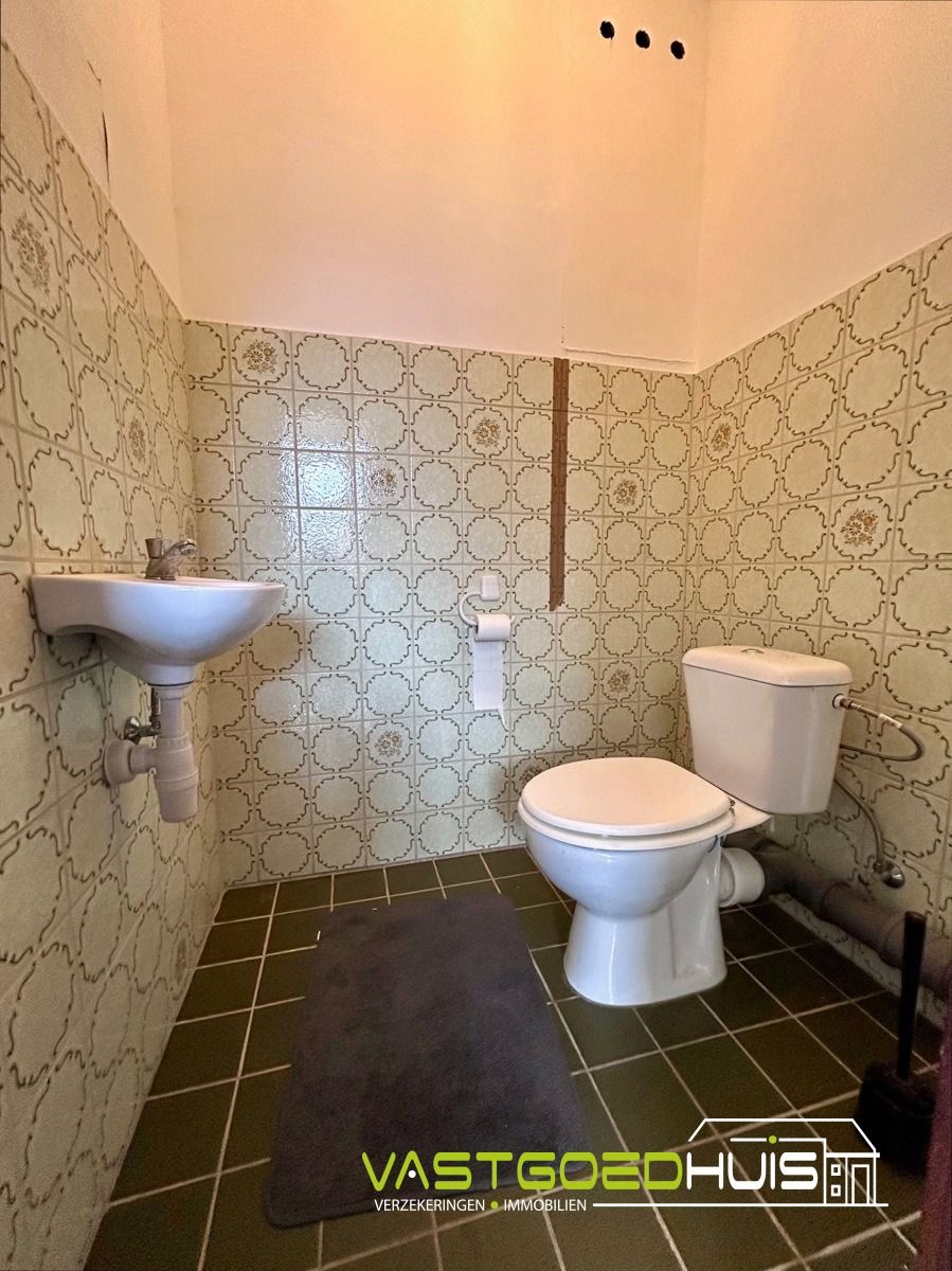 Ruim, gelijkvloers appartement met terras foto 20