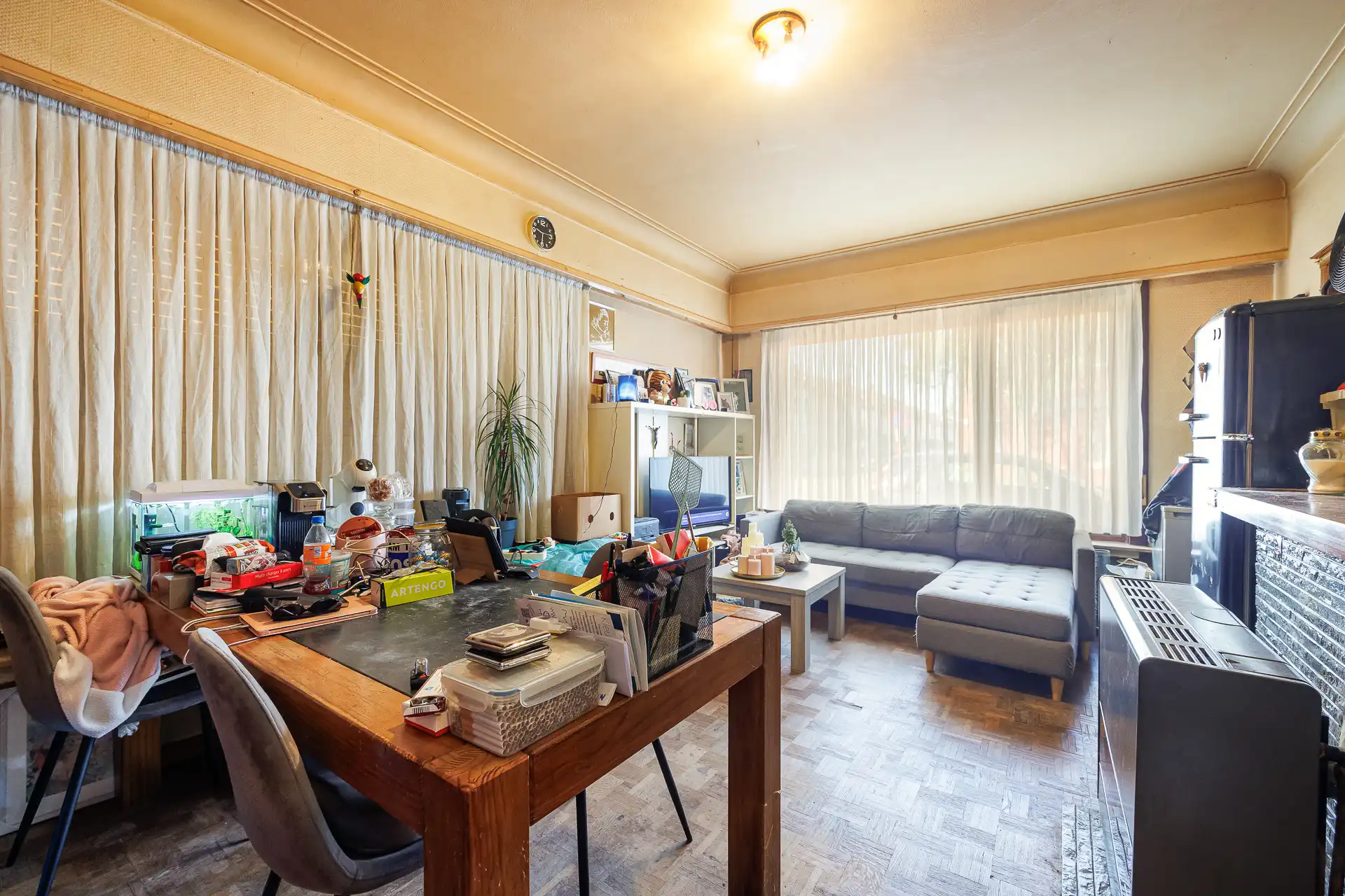 Top gelegen te renoveren app. met 2 slaapkamers en koer foto 3