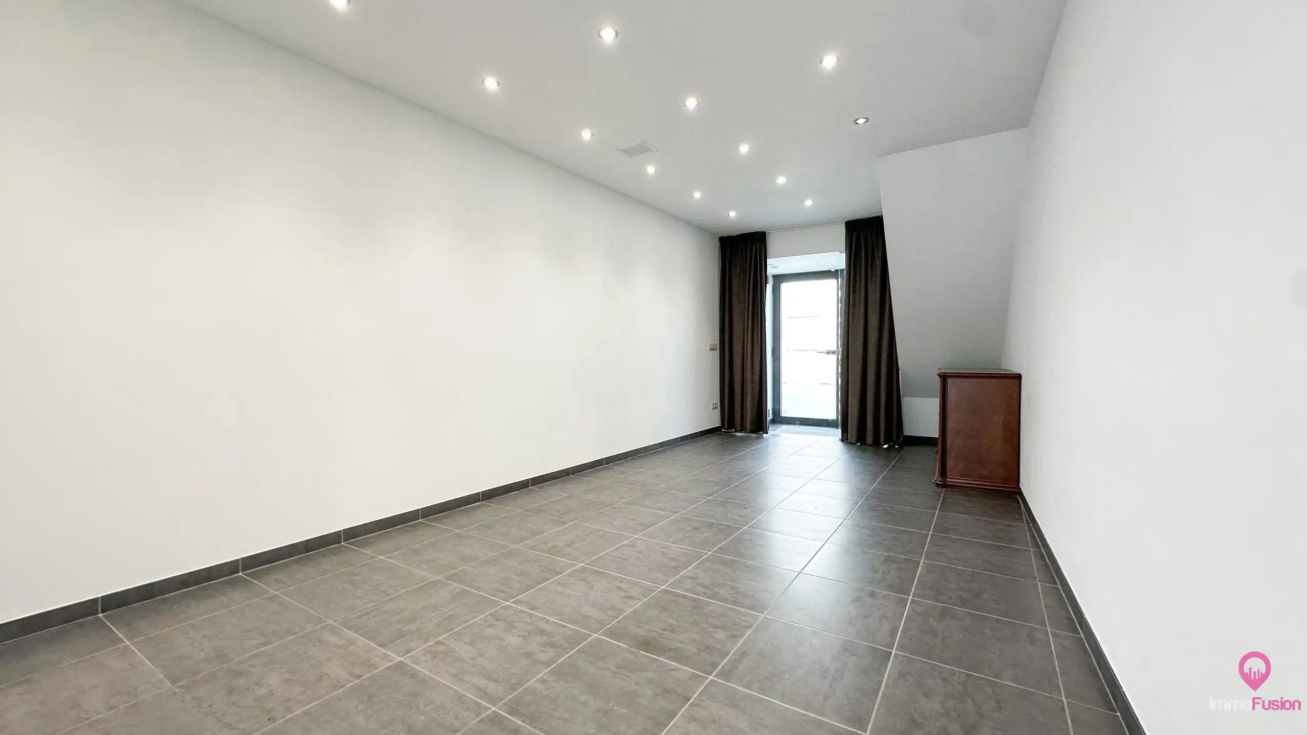 Handelshuis (winkel + app) in Beringen-Centrum! foto 9