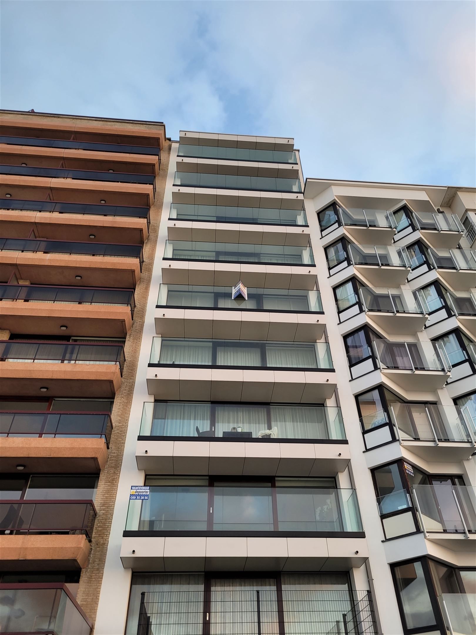 Gemeubeld 3-slaapkamerappartement met spectaculair zeezicht foto 24