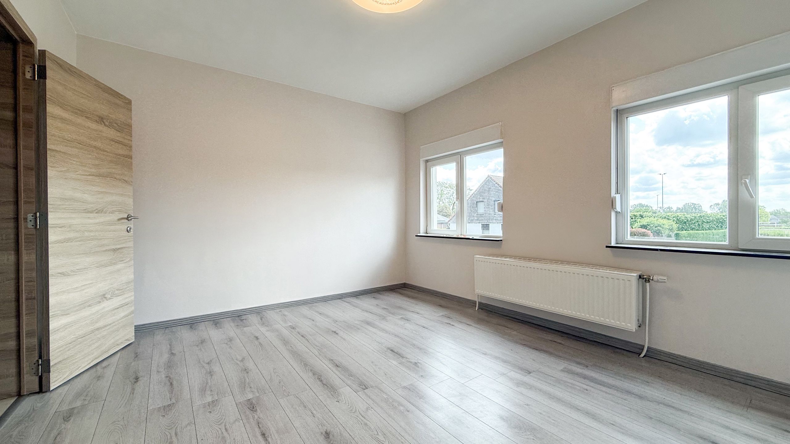 Vernieuwde ruime woning met 4slpks op 6are met gunstig EPC!  foto 24