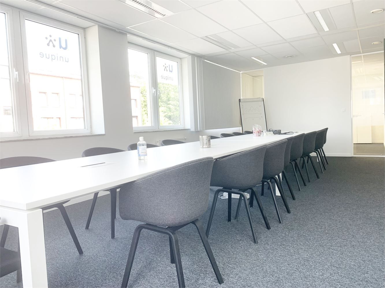 INSTAPKLARE KANTOORRUIMTE MET4 PARKINGS foto 6