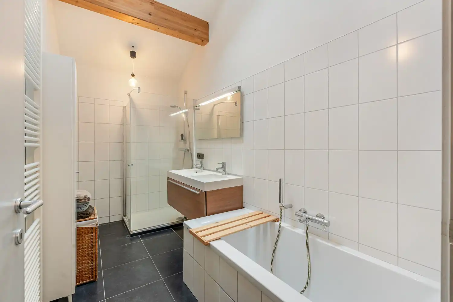 Unieke architecturale woning op toplocatie in het groen foto 18