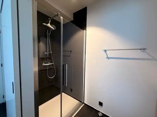 Nieuwbouwappartement met 1 slaapkamer, terras en autostandplaats te Maasmechelen. foto 15