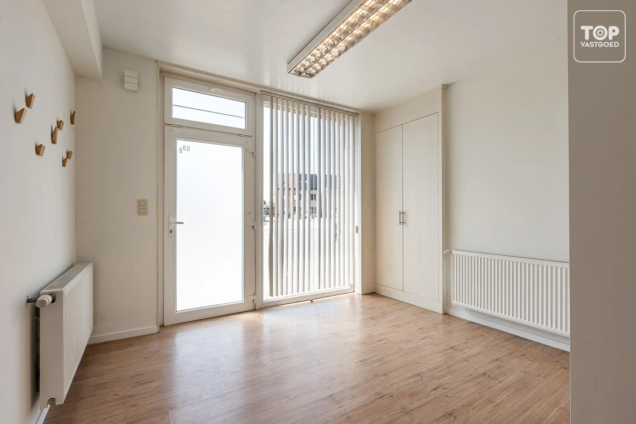Instapklare woning met 3 slaapkamers en open zicht op de velden foto 2
