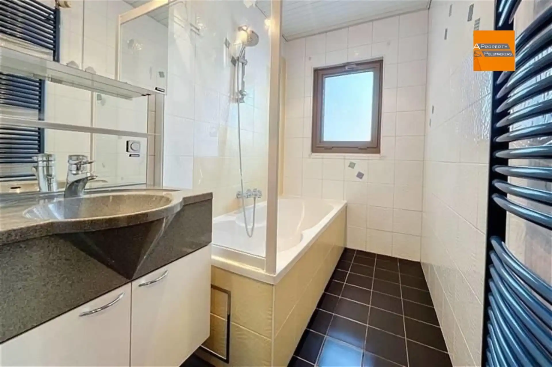 Ruime woning met grote tuin in rustige, kindvriendelijke buurt foto 10