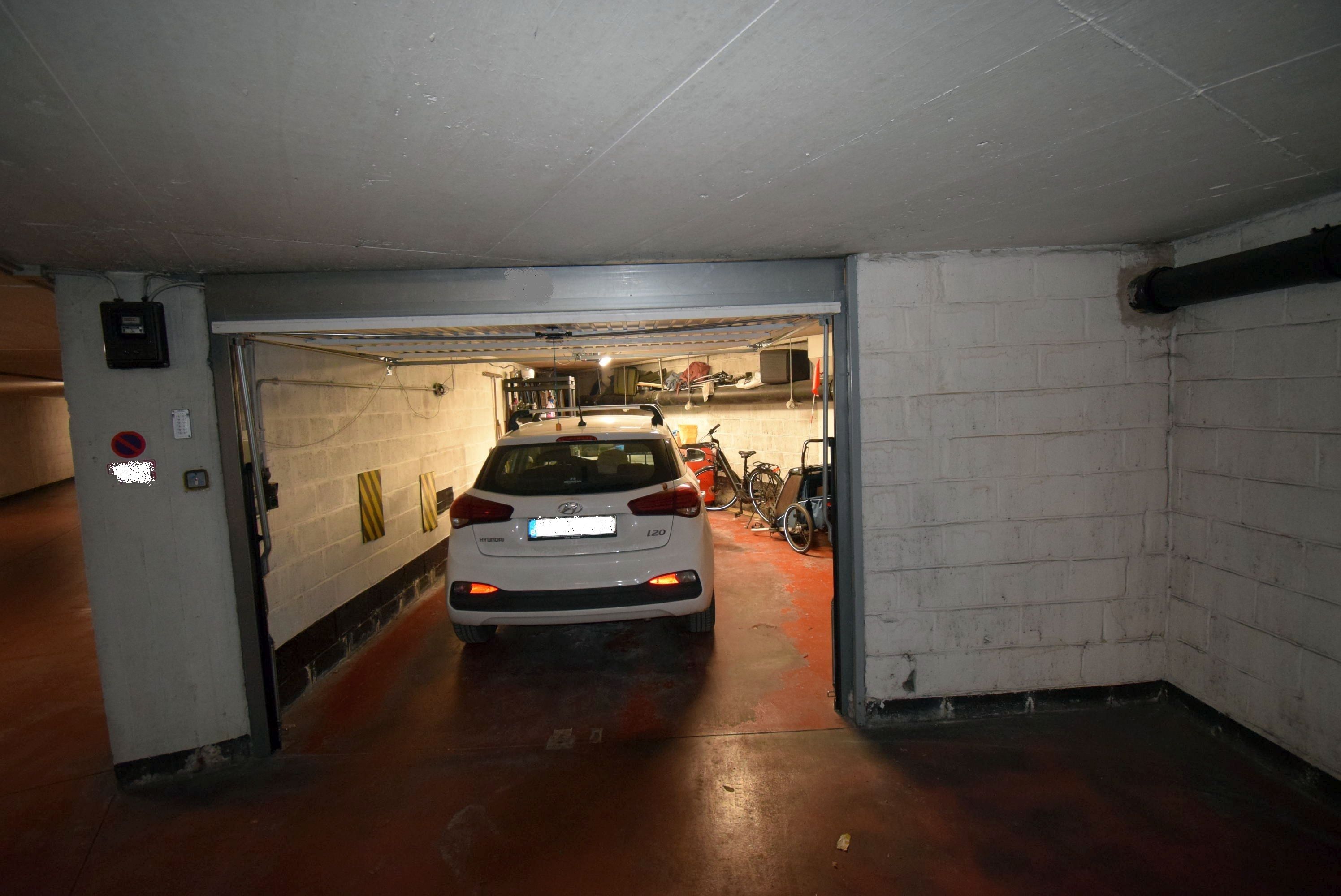 Garage te koop Boulevard Louis Mettewie 79 - 1080 Molenbeek-Saint-Jean