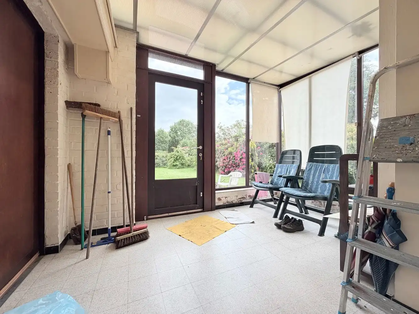 Op te frissen alleenstaande woning met riante tuin foto 13