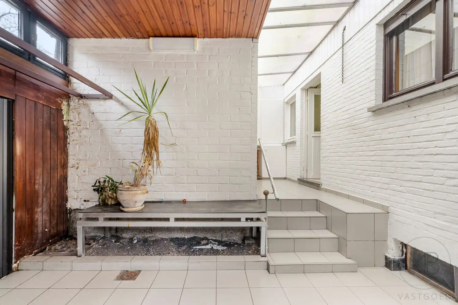 Woning met  bouwgrond te koop aan De Maten in Genk foto 17