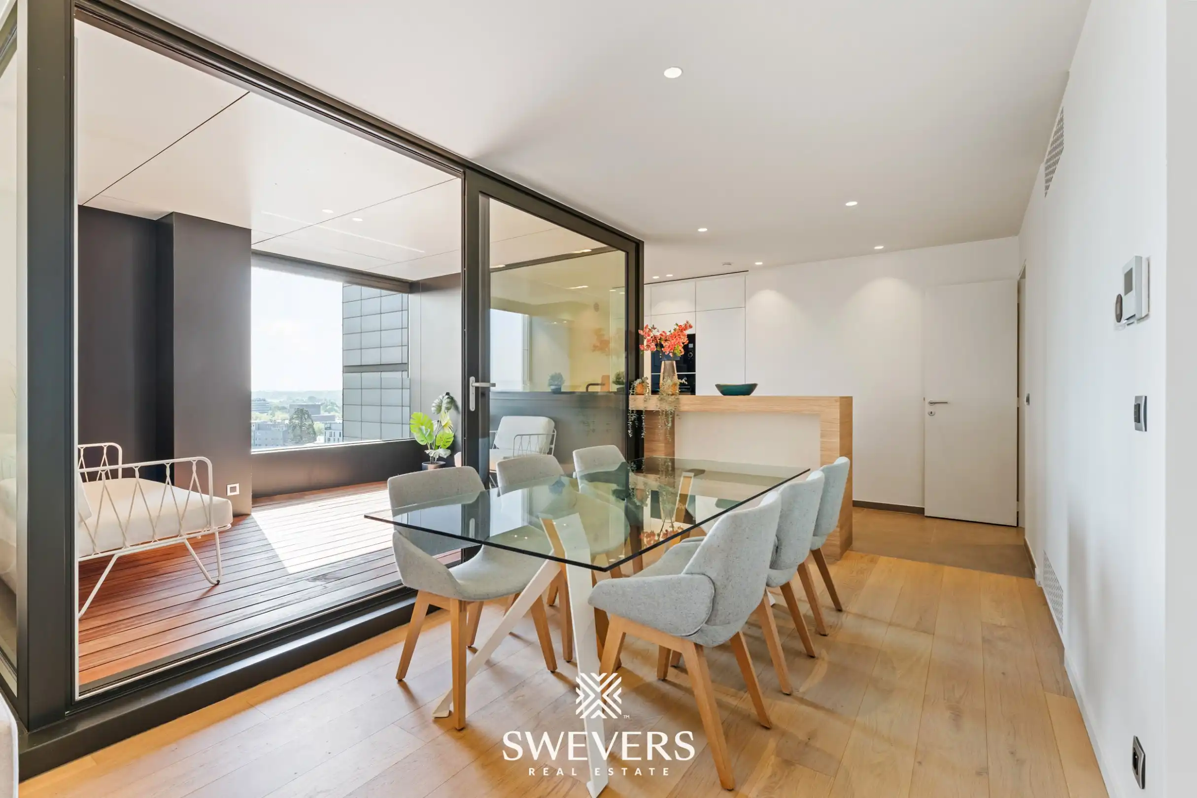 Luxe-appartement met adembenemend zicht over Hasselt foto 9