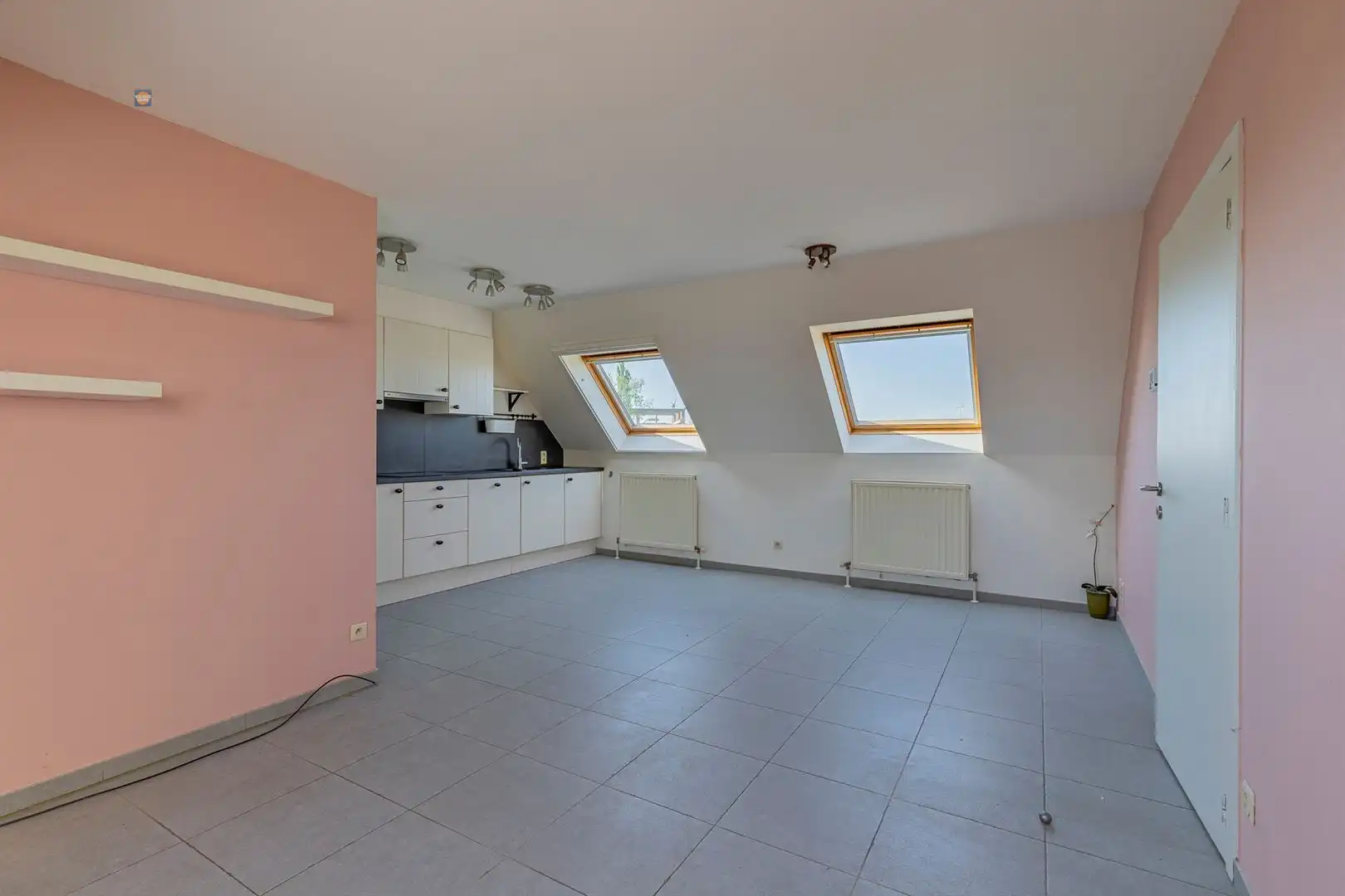 Instapklaar 1-slaapkamerappartement op toplocatie nabij station Willebroek foto 5