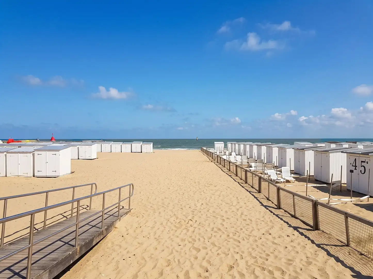 Instapklare handelsruimte op een toplocatie aan de Zeedijk van Knokke. foto 8