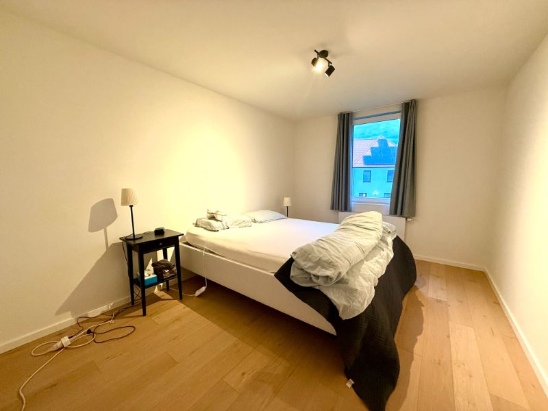 Recente, instapklare woning met 3 ruime slaapkamers en garage foto 16