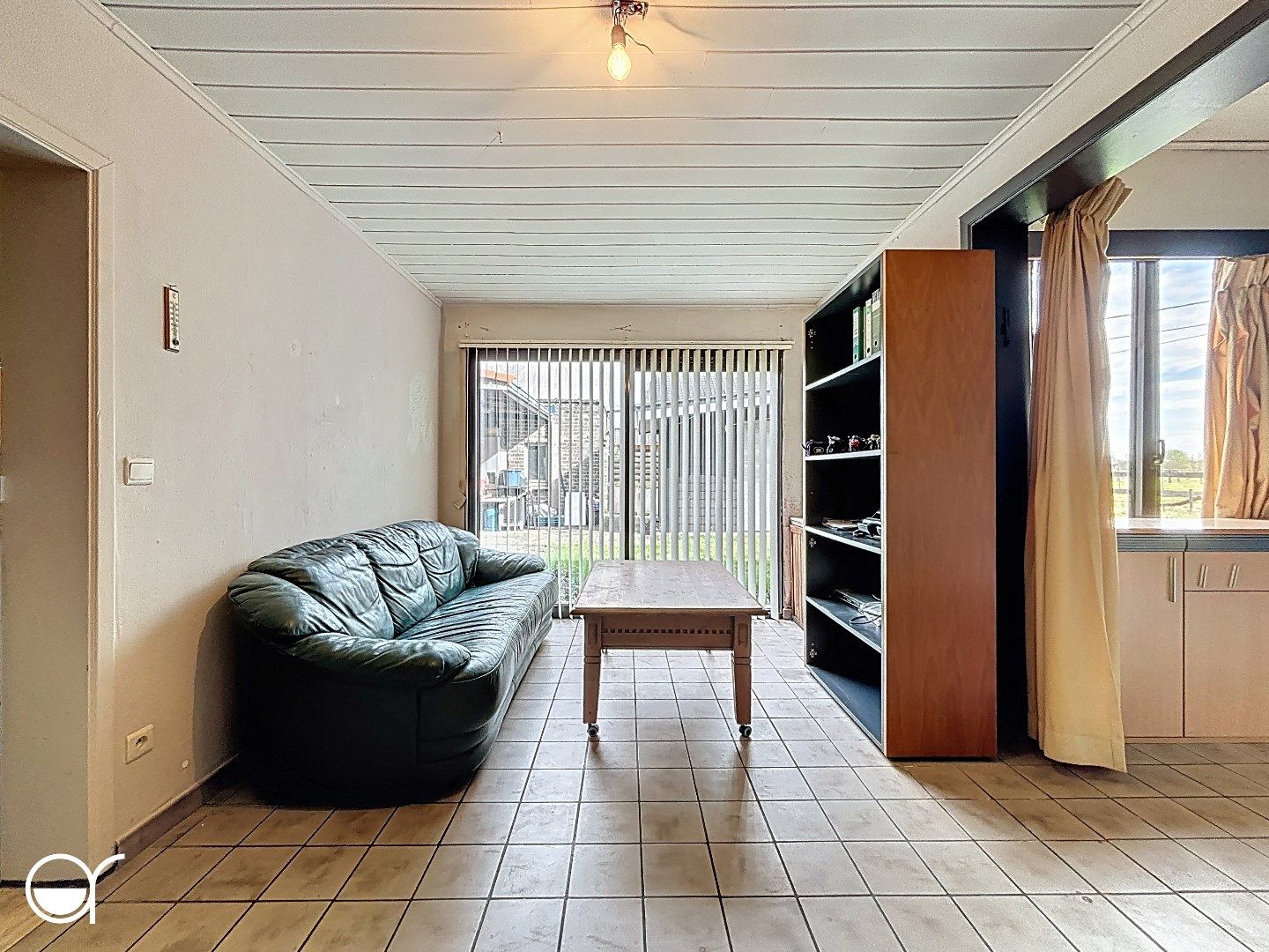 Te renoveren woning met uitzicht op de velden foto 5