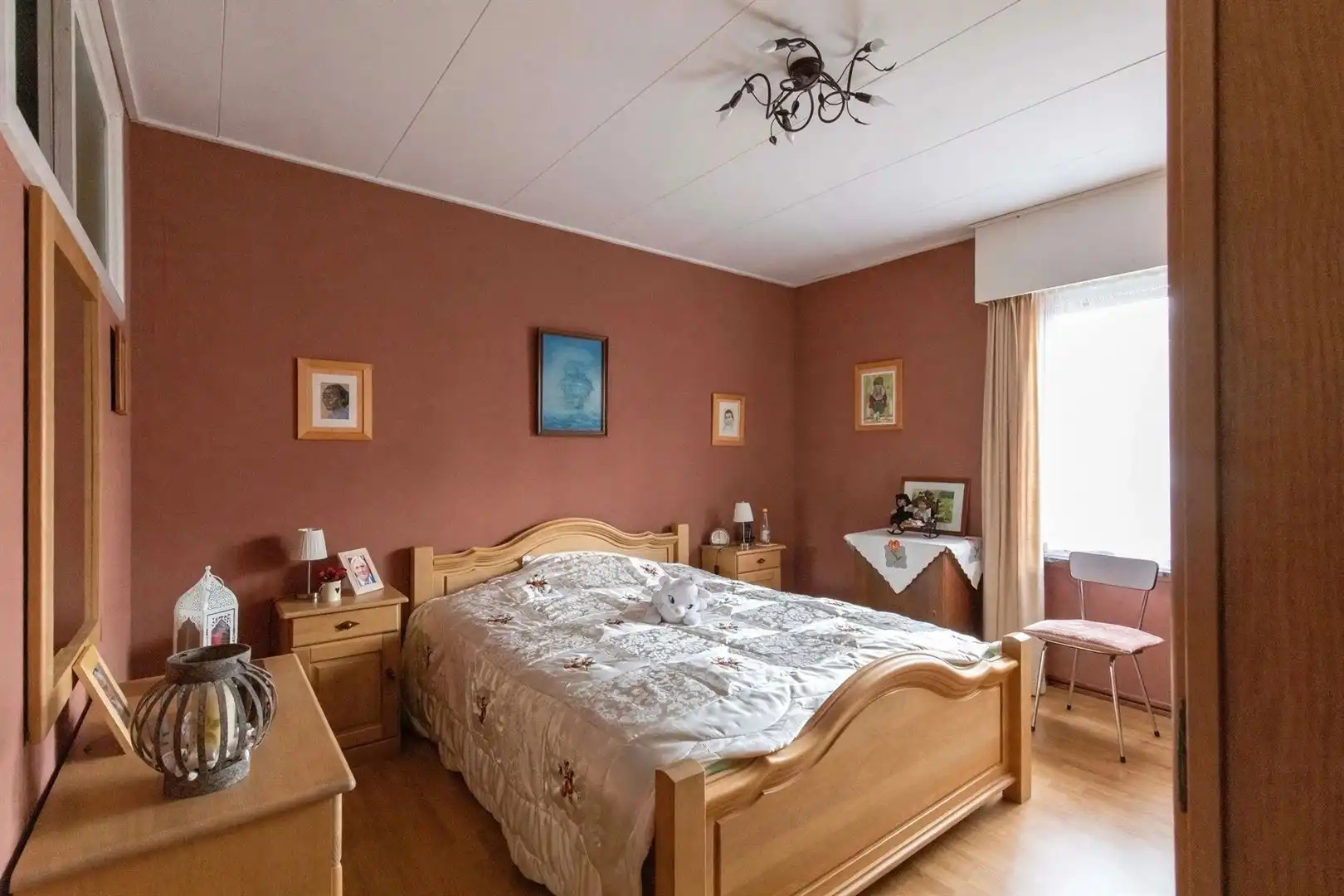 Gelijkvloersappartement met naastgelegen garage foto 11