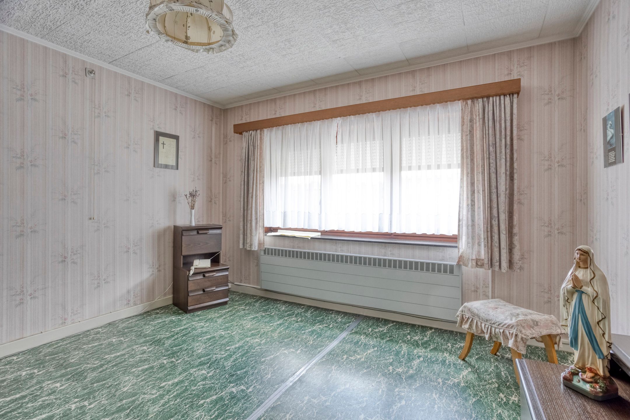Ruime, op te frissen woning met vier slaapkamers foto 11