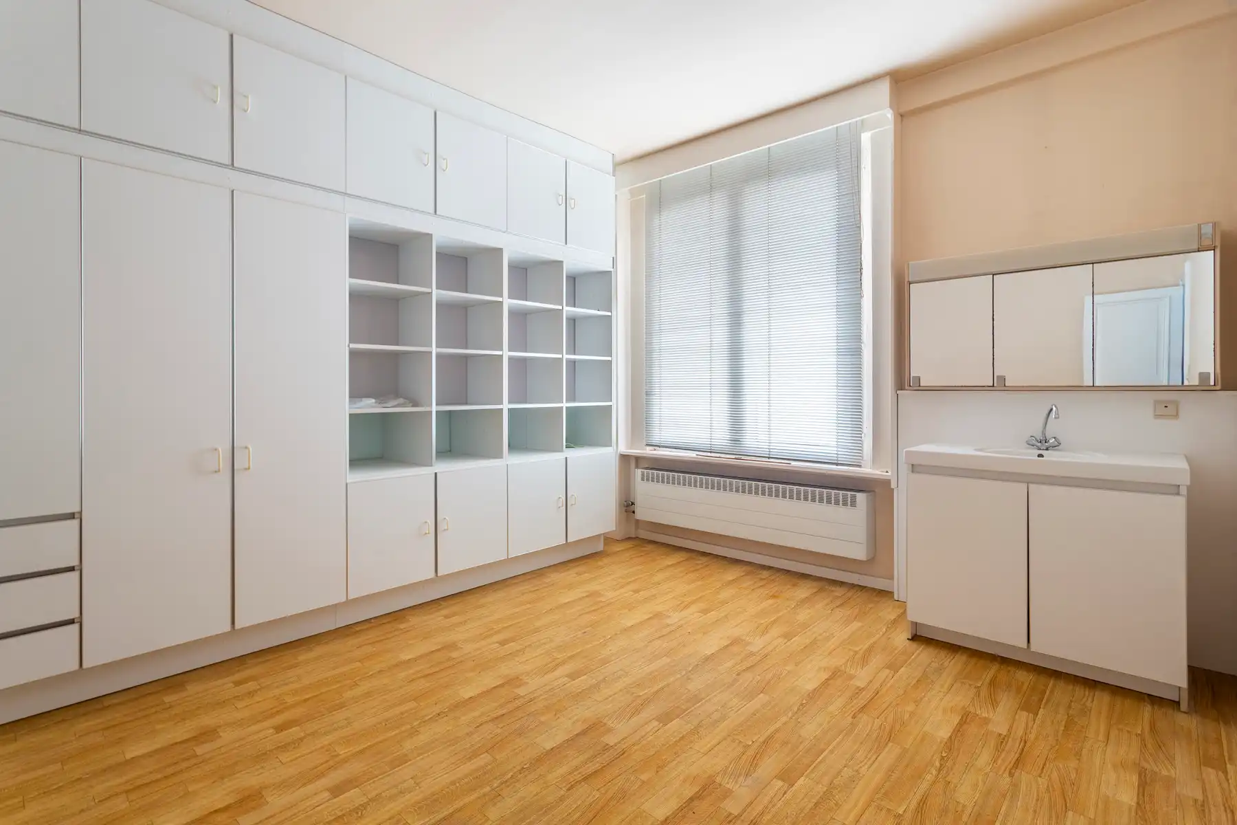 Te renoveren herenwoning nabij het KMSKA foto 14