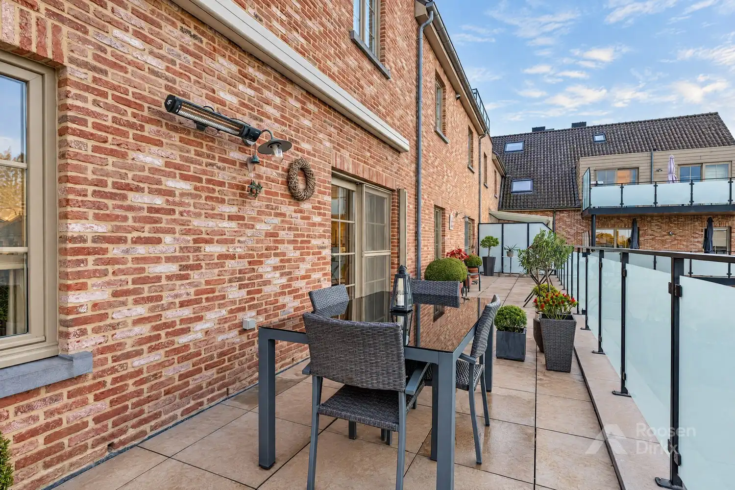 Luxe appartement (150m²) met 3 slaapkamers en 60m² terrassen te BREE. foto 27