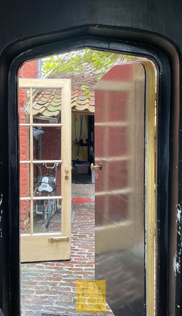sfeervol laatmiddeleeuws Brugs huis nabij het Astridpark foto 33